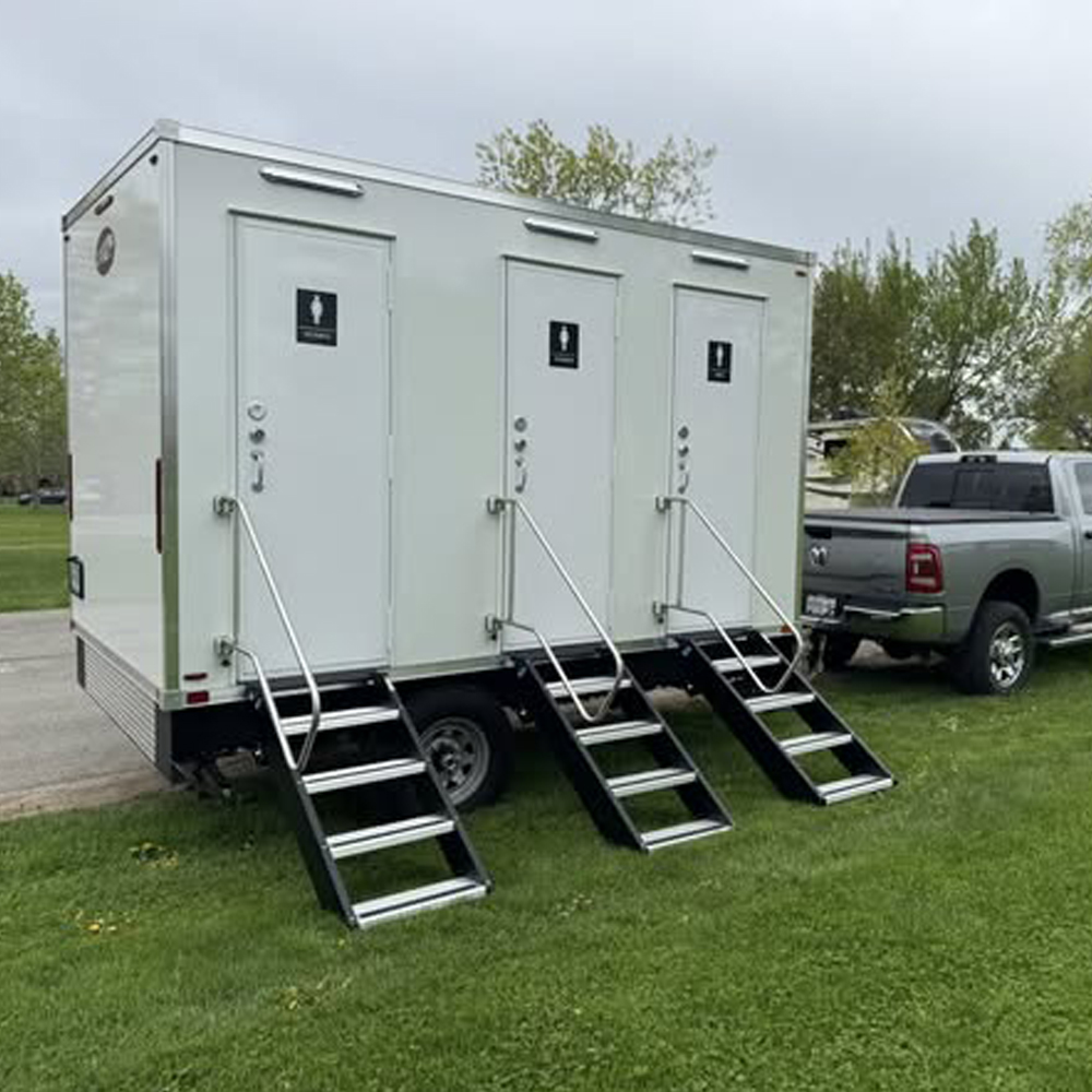 Outdoor Camping Rental - Mobil Tuvalet Treyleri Lüks 3 Bölmeli